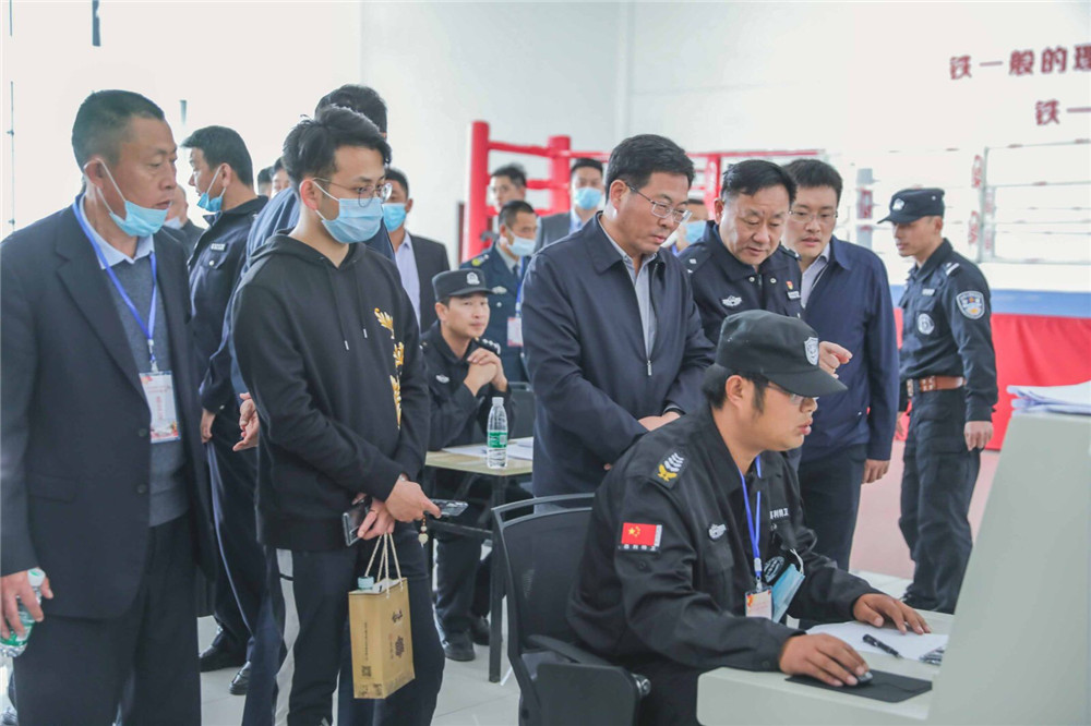 捕捉参赛瞬间