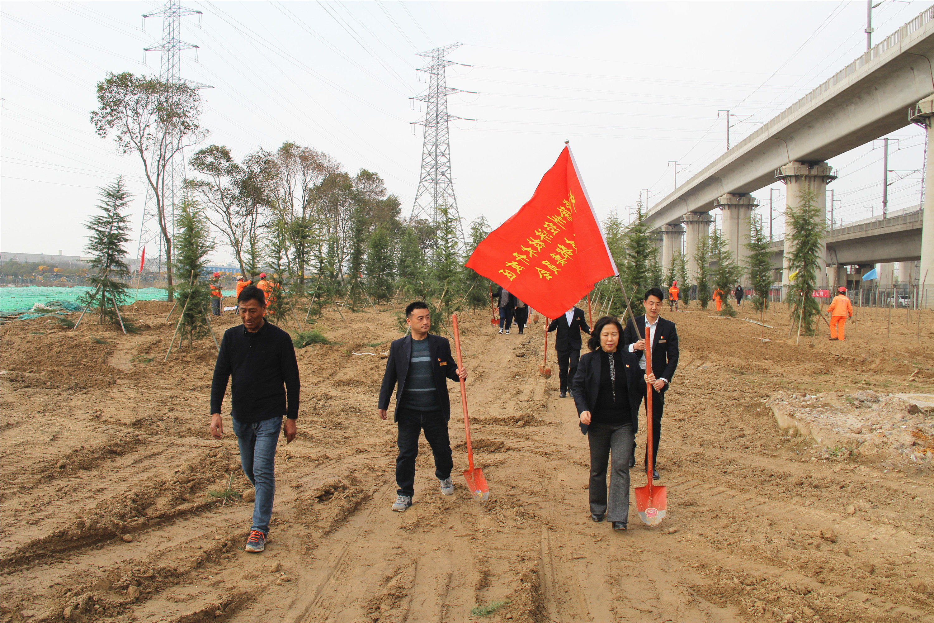 义务植树 党员带头