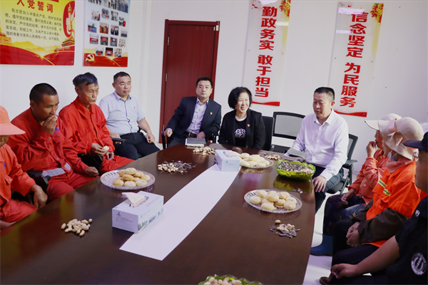 浓浓中秋情  温暖常相伴
